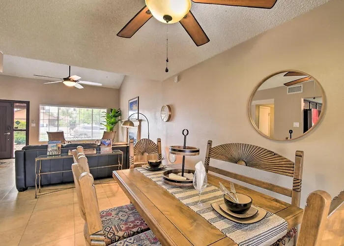 Hot Tub, Heated Pool & More! Relaxing * Phoenix